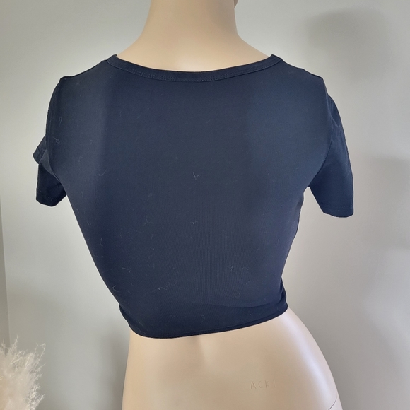 Black sexy crop top - Picture 4 of 5